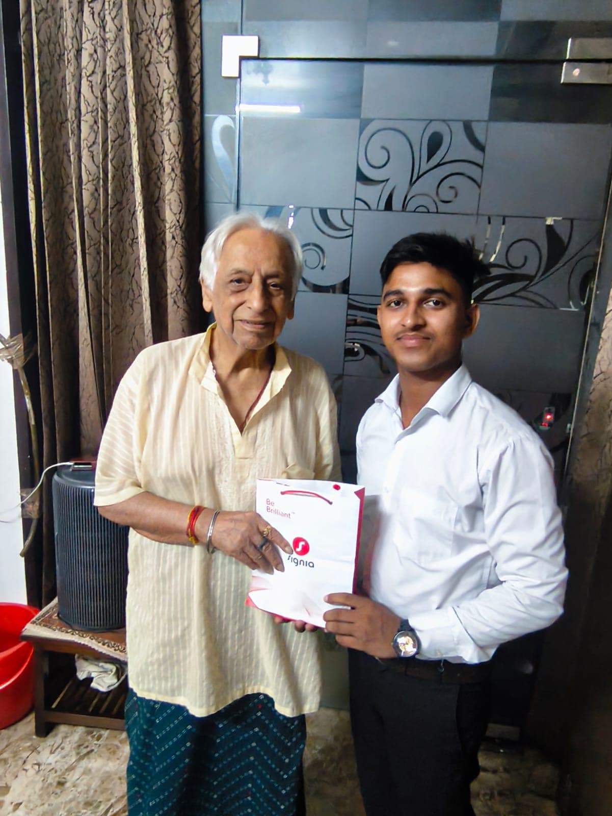 Helping Mr. Gopal Das Hear Better at Home with the Signia Styletto 2IX